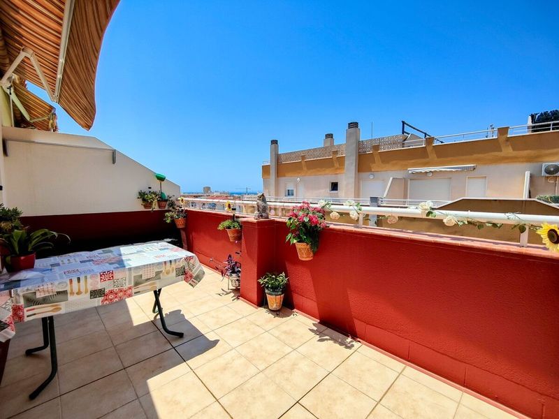 Foto 8dddc54d-a523-492e-81ac-a339afa1db96. Àtic amb aparcament a Antonio Machado Torrevieja