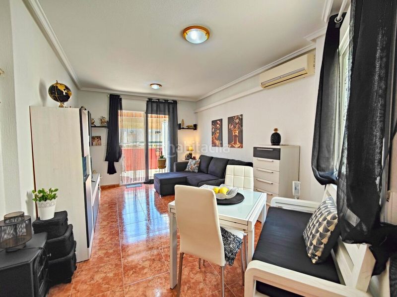 Foto b4678ccc-8f6b-48b3-b85c-cd936fea25da. Àtic amb aparcament a Antonio Machado Torrevieja