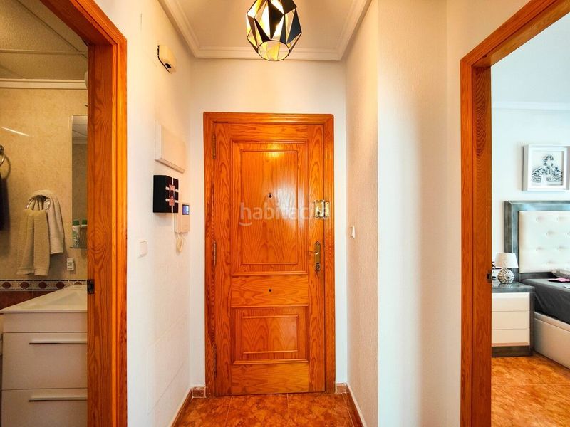 Foto f45ddb0d-ea8e-4e1a-a406-d872e21bc8b7. Àtic amb aparcament a Antonio Machado Torrevieja