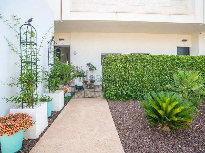 Foto bc4339aa-54e4-4780-b32d-55fd8d832337. Casa amb piscina a El Pinar de Campoverde Pilar de la Horadada