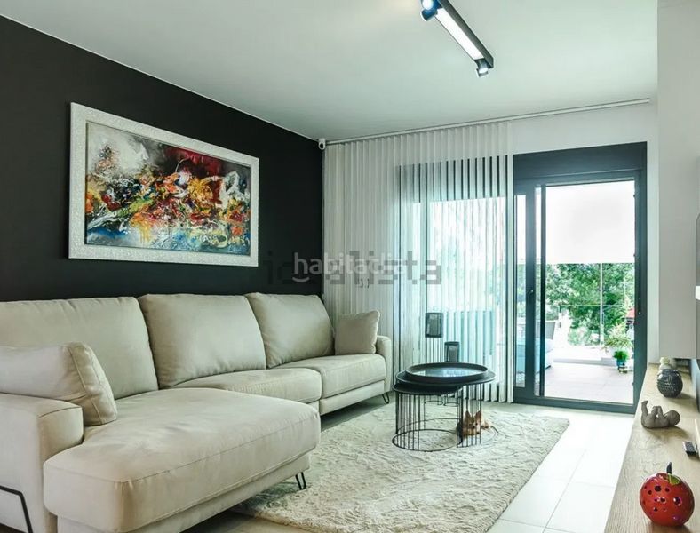 Foto be3f6890-6725-499e-bda4-a46aa1bed29d. Casa amb piscina a El Pinar de Campoverde Pilar de la Horadada