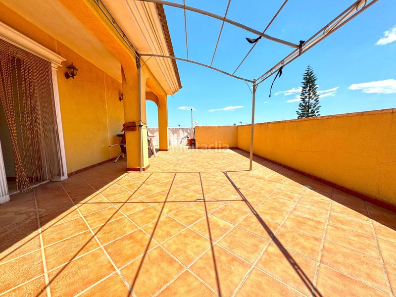Foto 681b577d-a99c-41f2-a67b-413cc8a9bef8. Chalet avec parking piscine dans Los Balcones-Los Altos Torrevieja