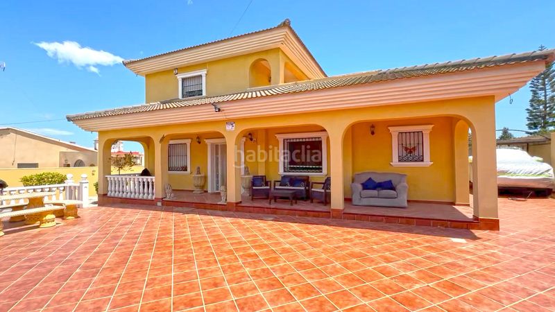 Foto 73479b9c-b6c4-4493-9d92-831d120d8c01. Chalet avec parking piscine dans Los Balcones-Los Altos Torrevieja
