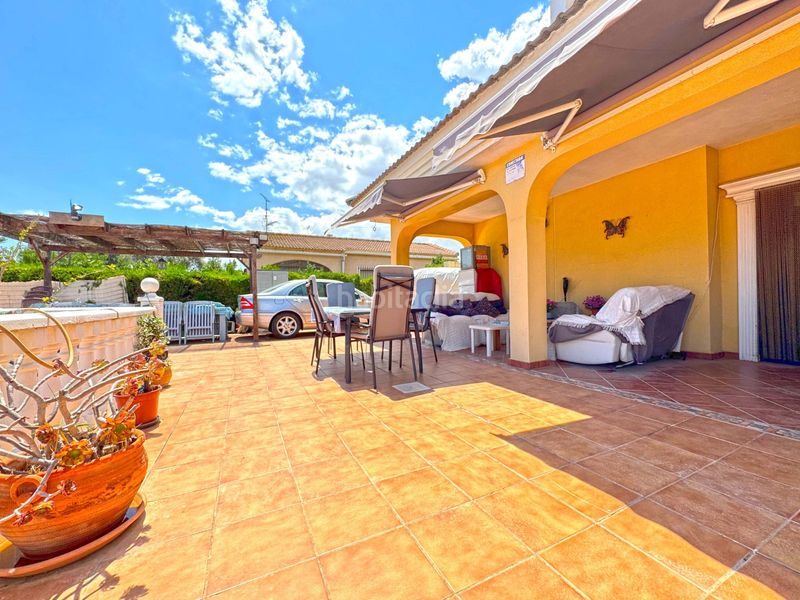 Foto 9d511f76-3326-44b3-8a5e-4c8ce3a7dada. Chalet avec parking piscine dans Los Balcones-Los Altos Torrevieja