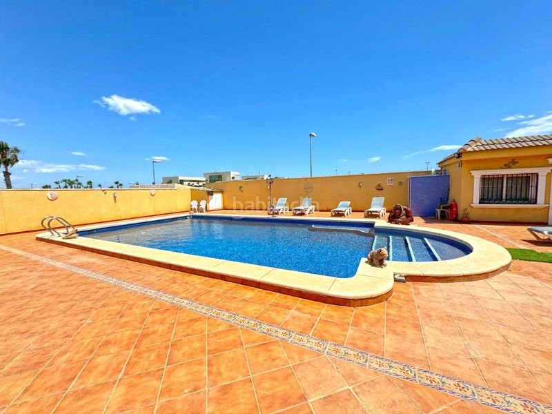 Foto f9bd2b97-f34f-443f-9804-353c43c33b57. Chalet avec parking piscine dans Los Balcones-Los Altos Torrevieja