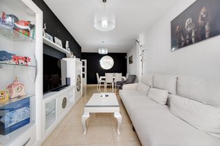 Piccolo appartamento in El Molino. Precioso piso ceacutentrico en torrevieja ndash 3 dormitorios 2