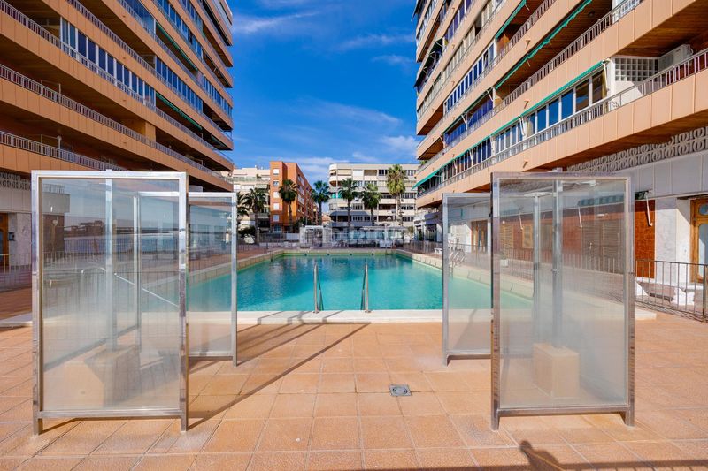 Foto ffcb9078-5d4b-4fac-9044-2ffa1a5c85d8. Apartament amb piscina a El Acequión Torrevieja