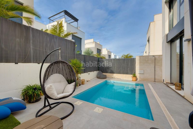 Foto 080cddf7-bdd6-433a-88f1-bf9c92dfc79e. Xalet a Los Almendros Orihuela