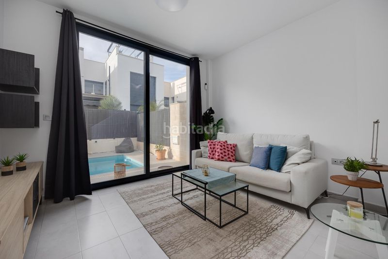 Foto 0e55cd3b-fb9a-4380-9be5-6cd6fa68b0a0. Xalet a Los Almendros Orihuela