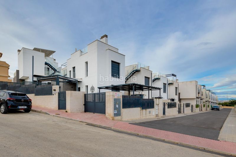 Foto 535edd4f-d211-46ab-bbb4-fc009ff710f5. Xalet a Los Almendros Orihuela