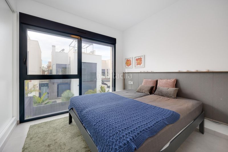 Foto 81fdcf66-4a82-4361-9957-b9837a74e85c. Xalet a Los Almendros Orihuela