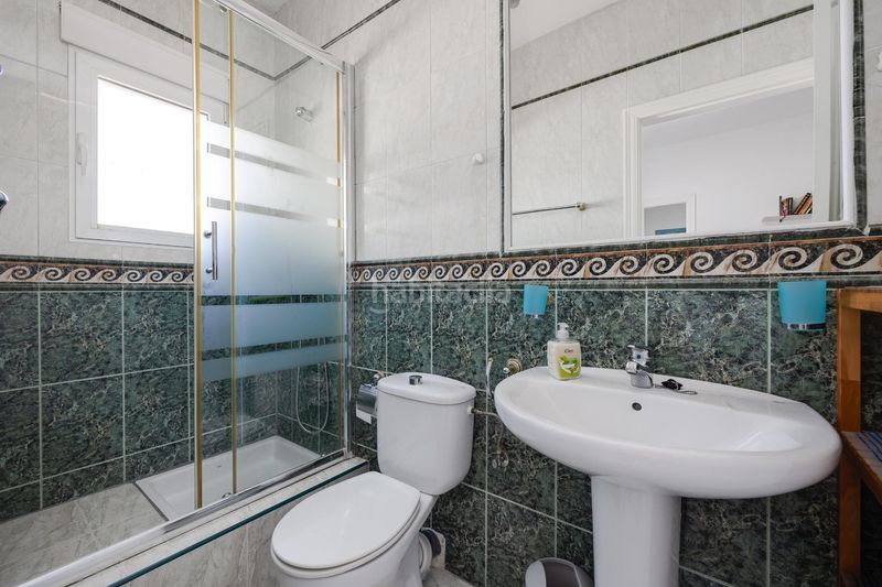 Foto 99a28892-9cb9-42b1-a95d-7282fbc12cda. Xalet amb aparcament a La Regia Orihuela