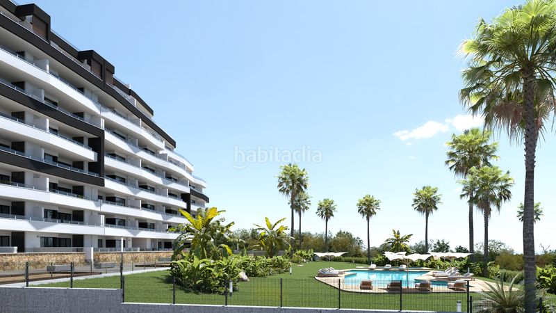 Foto b35c720d-62e4-49d3-b435-cb7a1cea679e. Apartament amb piscina a San Miguel de Salinas