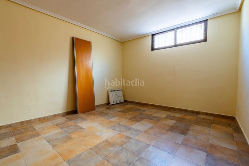 Foto 22886b27-ccae-4805-8c3b-1b0d8d370b19. Xalet amb piscina a Los Almendros Orihuela