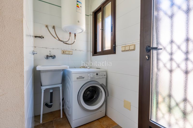 Foto 43fbb26f-2ccb-418b-be53-d5aa47cd3e73. Xalet amb piscina a Los Almendros Orihuela