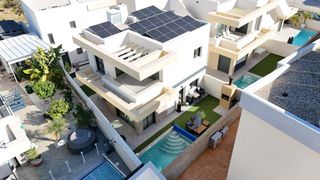 Xalet a Montesinos (Los). Descubre este espectacular chalet independiente de disentildeo c