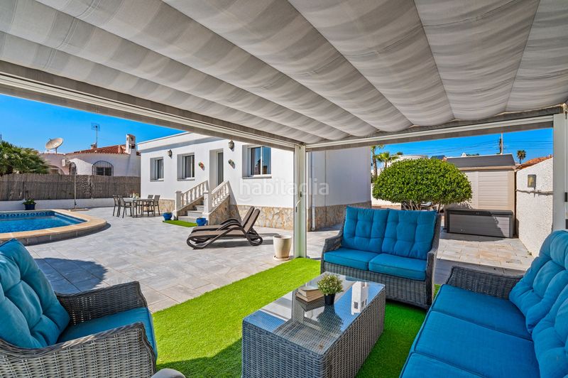 Foto 09f02698-6cae-4fb1-bfe2-23b8e11ce6af. Xalet amb piscina a Rojales
