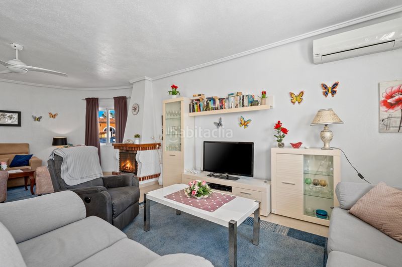 Foto 6a42b01c-db64-4b8c-9a97-38bdf25baf9e. Xalet amb piscina a Rojales