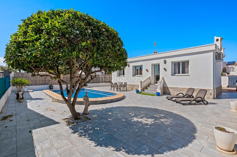 Foto 94e5851e-357e-4787-b0d6-ce8c34be8f47. Xalet amb piscina a Rojales