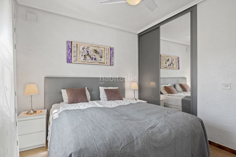 Foto a0cee7b9-7a11-4c53-b025-352ad9a315c8. Xalet amb piscina a Rojales