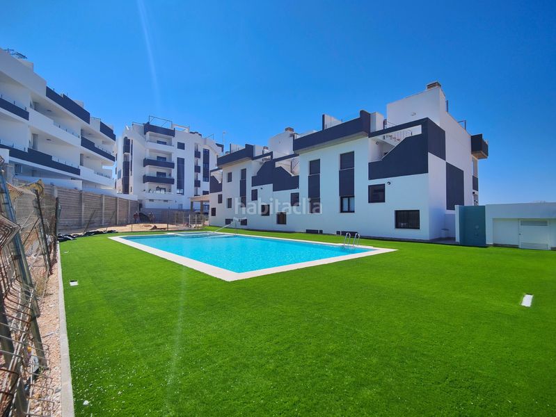Foto e9e09bbb-6ed4-4dd1-a3b5-d6b875d134c9. Apartament amb aparcament piscina a La Florida Orihuela