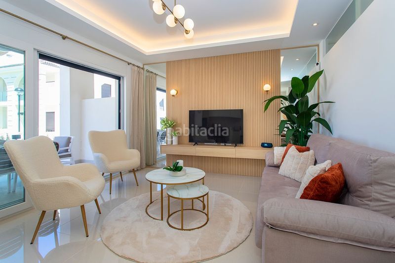 Foto f41d6251-838b-43fe-89f0-013e2249d925. Planta baixa amb piscina a Rojales