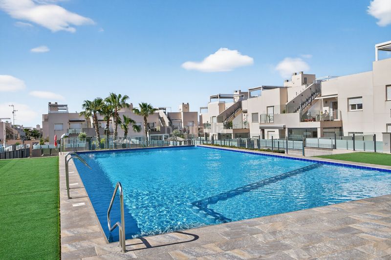 Foto 3e73a053-2a31-4612-baab-5a8837a3ee03. Planta baixa amb piscina a Parque Acuático - Sector 25 Torrevieja