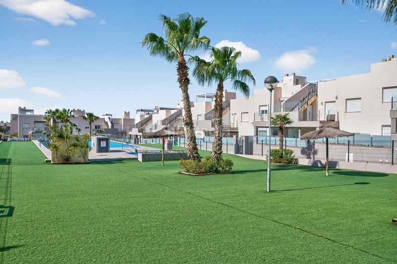 Foto a2f45b4d-66f1-49f7-b71f-fc4d92851b27. Planta baixa amb piscina a Parque Acuático - Sector 25 Torrevieja