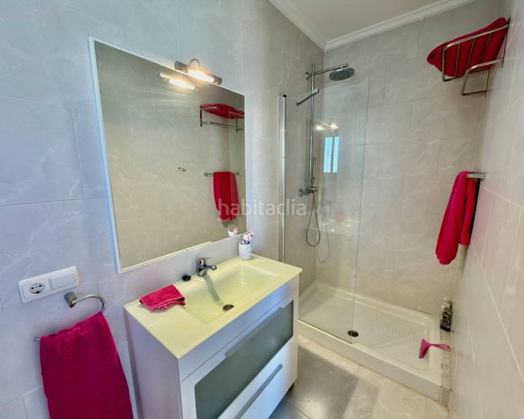 Foto 5916d114-7bf3-4e83-ae9f-d520a5c70906. Xalet amb piscina a Rojales