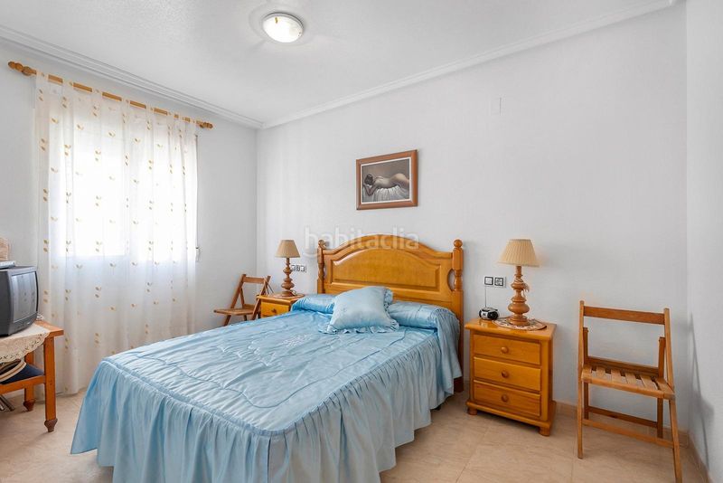 Foto 14a8ff62-dfbf-4548-8181-40869d19123c. Apartament amb piscina a Antonio Machado Torrevieja