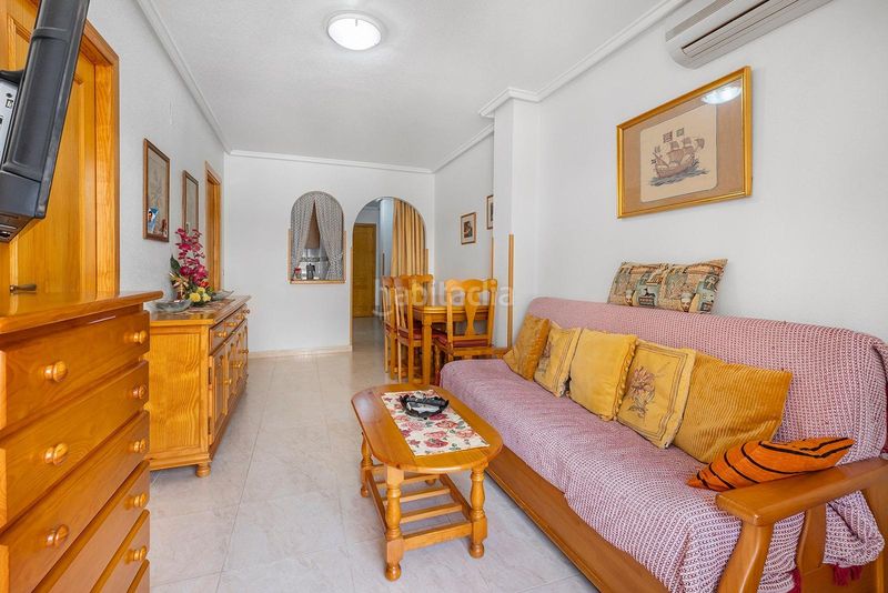 Foto eab8020d-a538-4003-820f-df01002cdb44. Apartament amb piscina a Antonio Machado Torrevieja