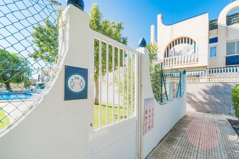 Foto f3936913-6382-4c05-a274-dabef039056d. Casa aparellada amb piscina a Parque Acuático - Sector 25 Torrevieja