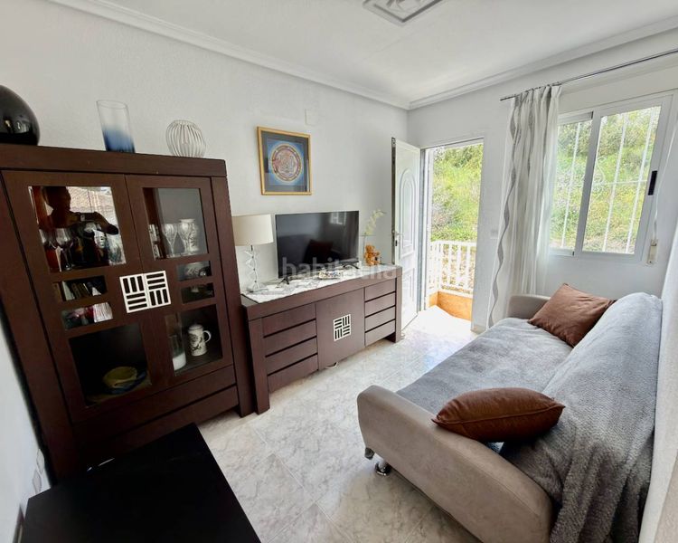 Foto aa700611-fb6e-4c5e-9d92-8b5f3a26d25a. Xalet a Rojales