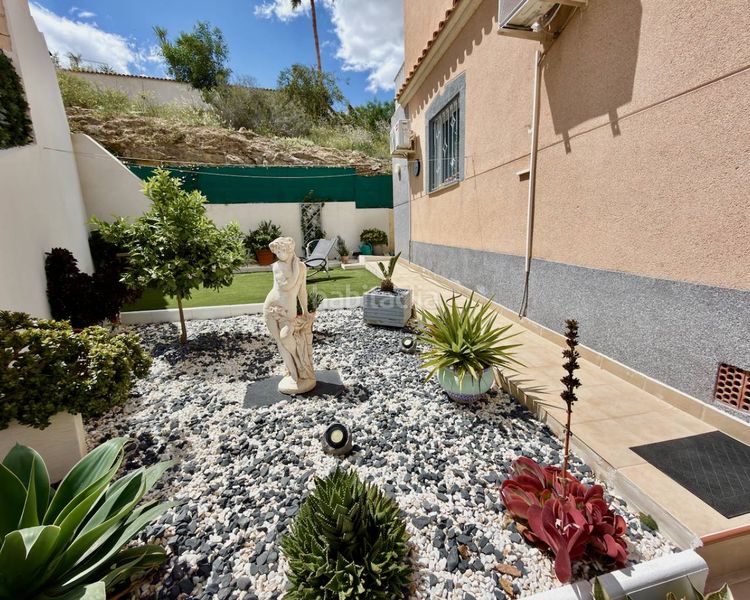 Foto e3d91d69-ecd1-40a8-900f-cb5d07b4ae1d. Xalet a Rojales