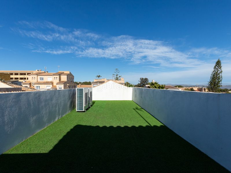 Foto fbe1a550-c665-4dc9-b0a8-02deea9b6fe8. Chalet avec parking piscine dans Los Balcones-Los Altos Torrevieja