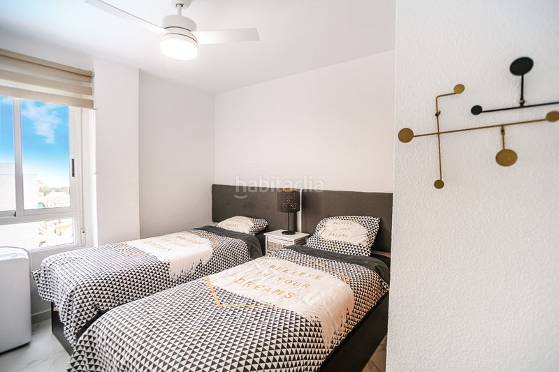 Foto e0a1d499-48cb-48d0-ac8a-6b661f006e2d. Apartament amb piscina a Punta Prima Torrevieja