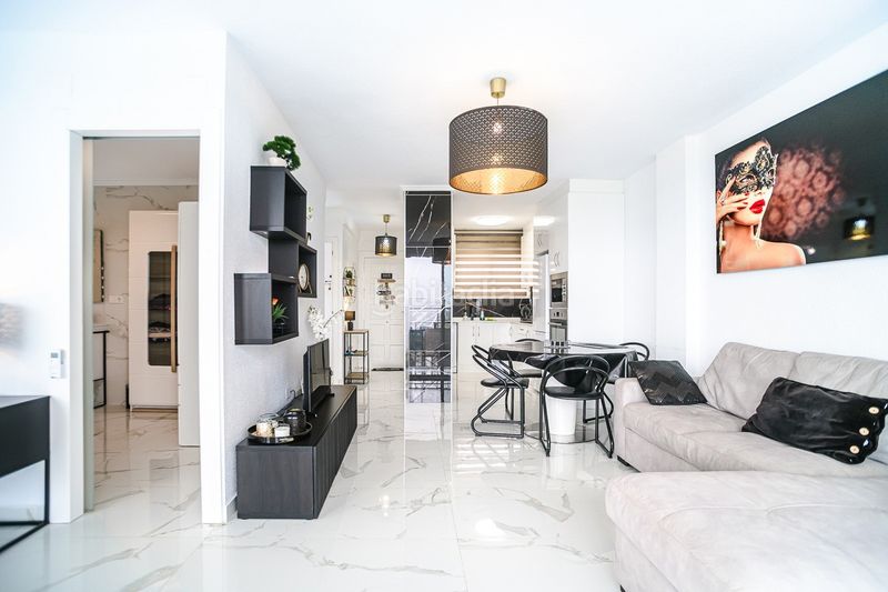 Foto e34bbc38-5829-4530-84cf-2dbc8619d7ee. Apartament amb piscina a Punta Prima Torrevieja