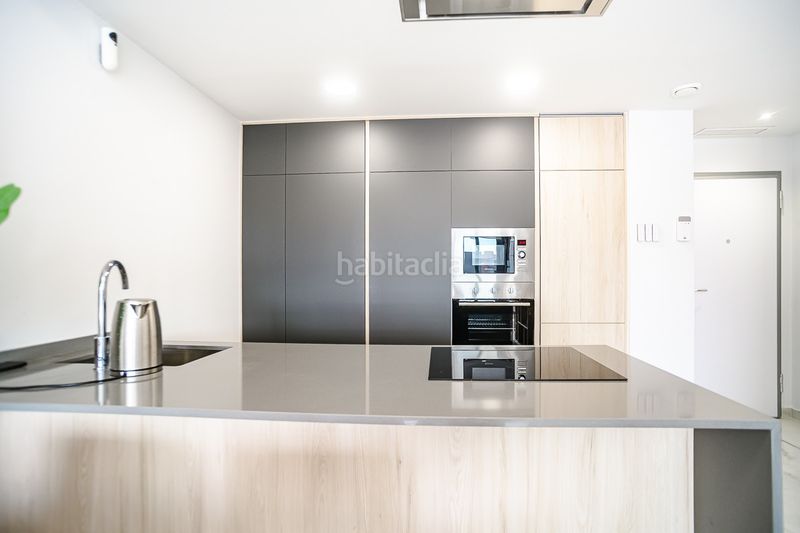 Foto 59492402-d7c4-428d-9c14-fccd1f8c33b6. Àtic amb piscina a La Florida Orihuela