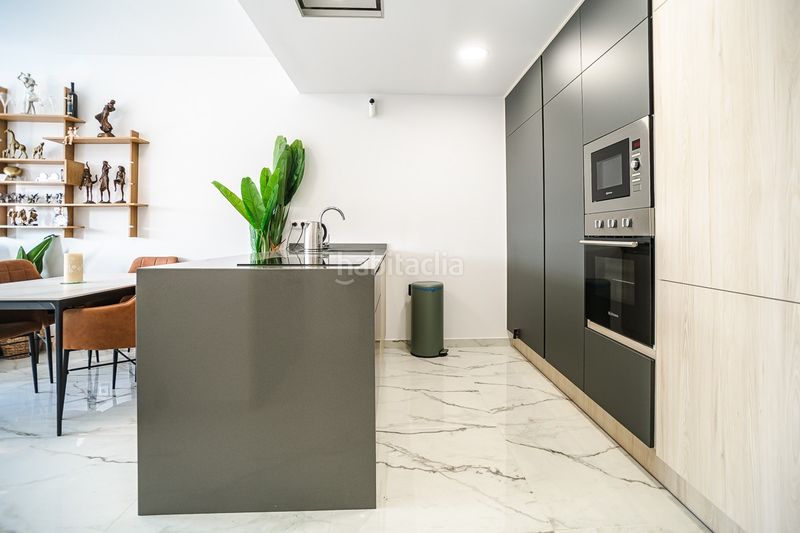 Foto 91084b43-a5ab-4f45-b116-99cbea12fcc9. Àtic amb piscina a La Florida Orihuela