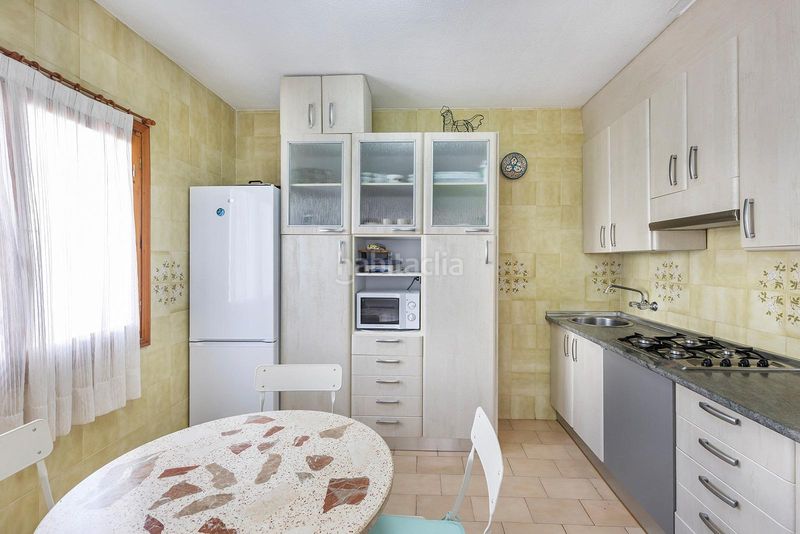 Foto 2d6c140a-5888-49b4-8dda-4e78cc764743. Casa adossada amb piscina a nueva Torrevieja Torrevieja