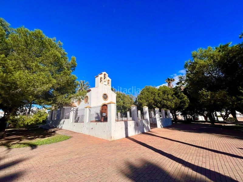 Foto 9834e16b-d367-4b7a-ad0f-c72808d5fcd9. Casa adossada amb piscina a nueva Torrevieja Torrevieja