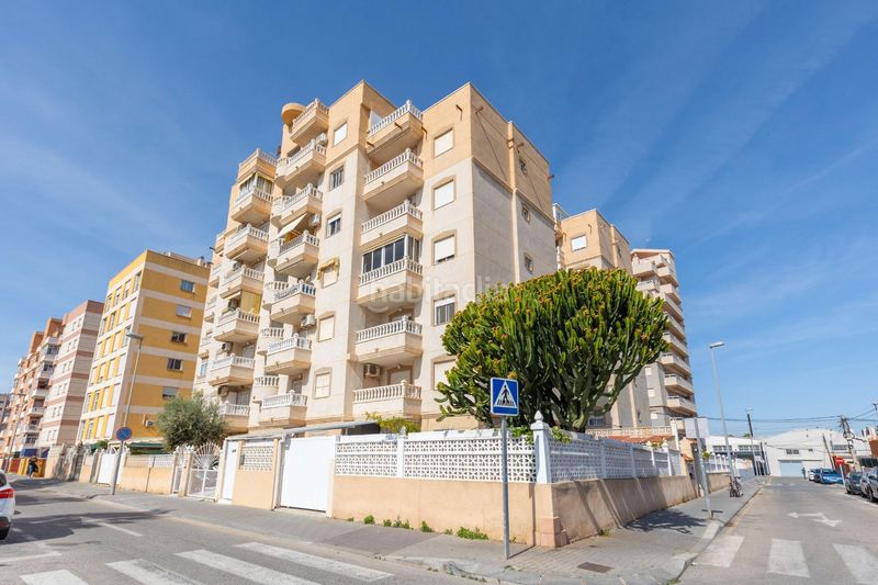 Foto 2ada1e5f-cab9-4219-af73-47df3d473c95. Apartament amb piscina a nueva Torrevieja Torrevieja