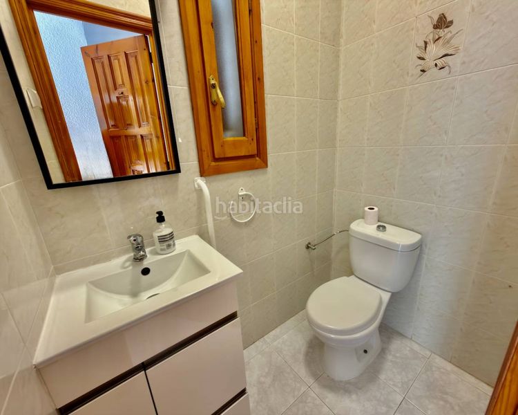 Foto 55e6a51b-1a5e-4e59-add8-259852069480. Casa adosada ... en Rojales