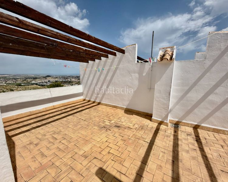 Foto e10e0887-9a8d-4f13-a731-63b6eea25c49. Casa adosada ... en Rojales