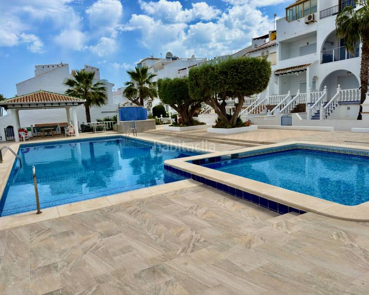 Foto e228843e-e4d2-4461-b232-9f9c7370dcd6. Casa adosada ... en Rojales