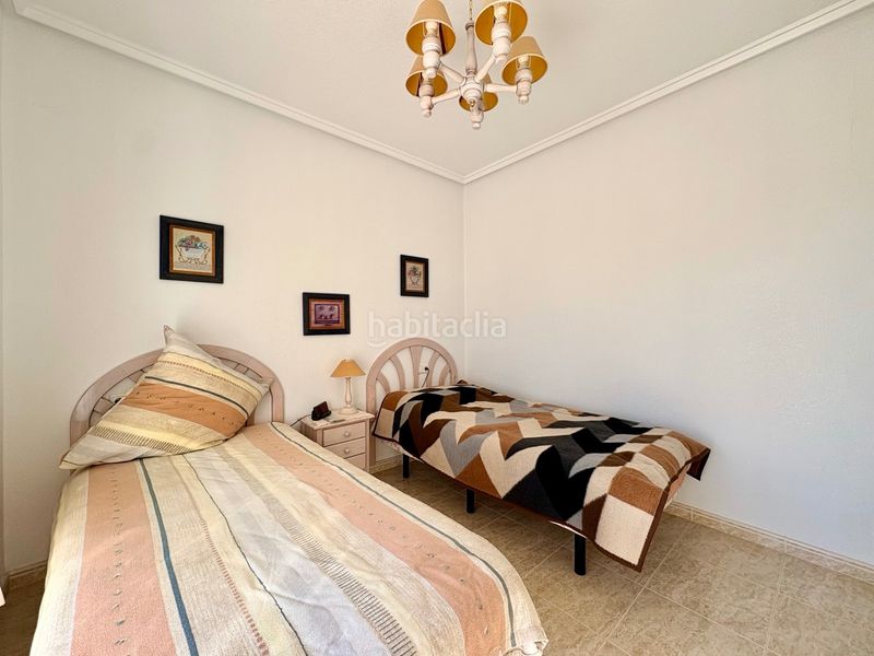 Foto ad699cd1-71d9-4277-9bee-a47fef0368e4. Casa adossada amb piscina a Rojales
