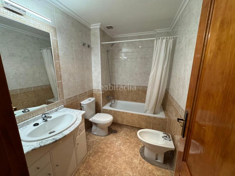 Foto 5d33f8b1-b84a-4ce2-8d2d-15d283a9c753. Planta baixa amb piscina a Aguamarina Orihuela