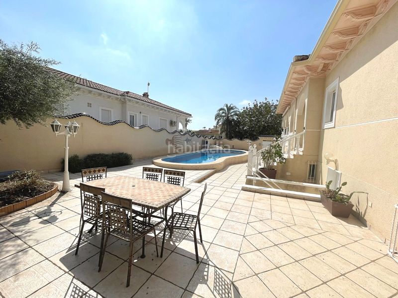 Foto 87920171-9570-4a23-be58-5b1e6d02abbe. Xalet amb piscina a Rojales