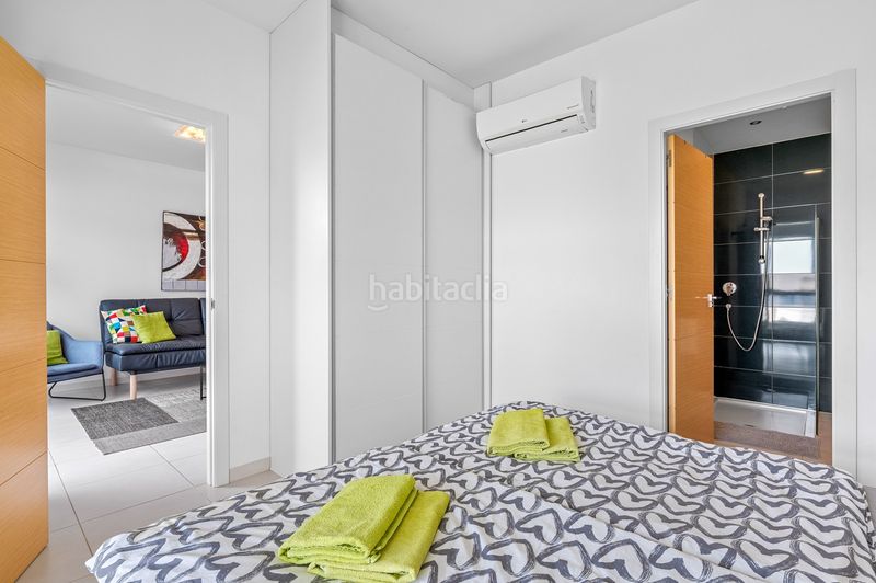 Foto 2c80283b-2a47-4f2e-bf00-d6113444051c. Apartament amb piscina a La Zenia Orihuela