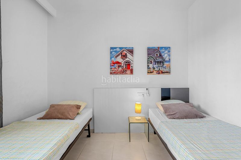 Foto d5b5eeee-c1c0-435a-8ccb-d3989f524eeb. Apartament amb piscina a La Zenia Orihuela